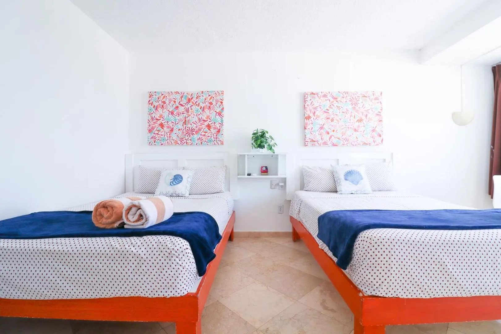 Confortable With Beautiful Sunset View And Beach Cancún Apartment